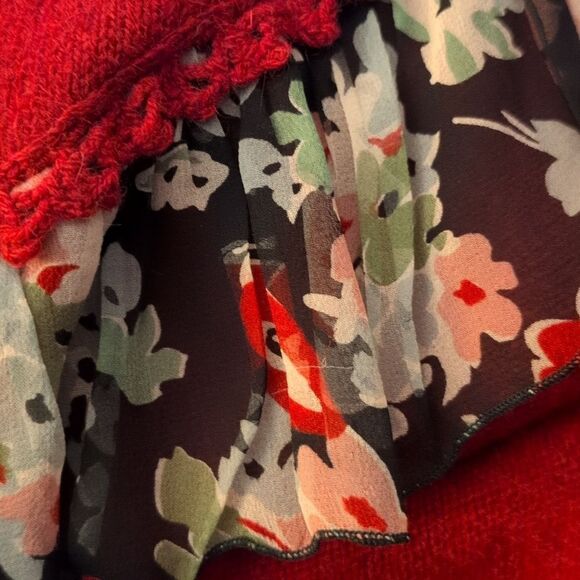 Anthropology knitted & knotted red wool shrug  floral silk accent Women's size m - Picture 6 of 8